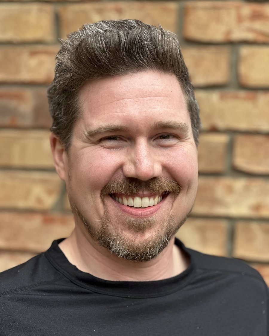 Portrait of Holden Mohring